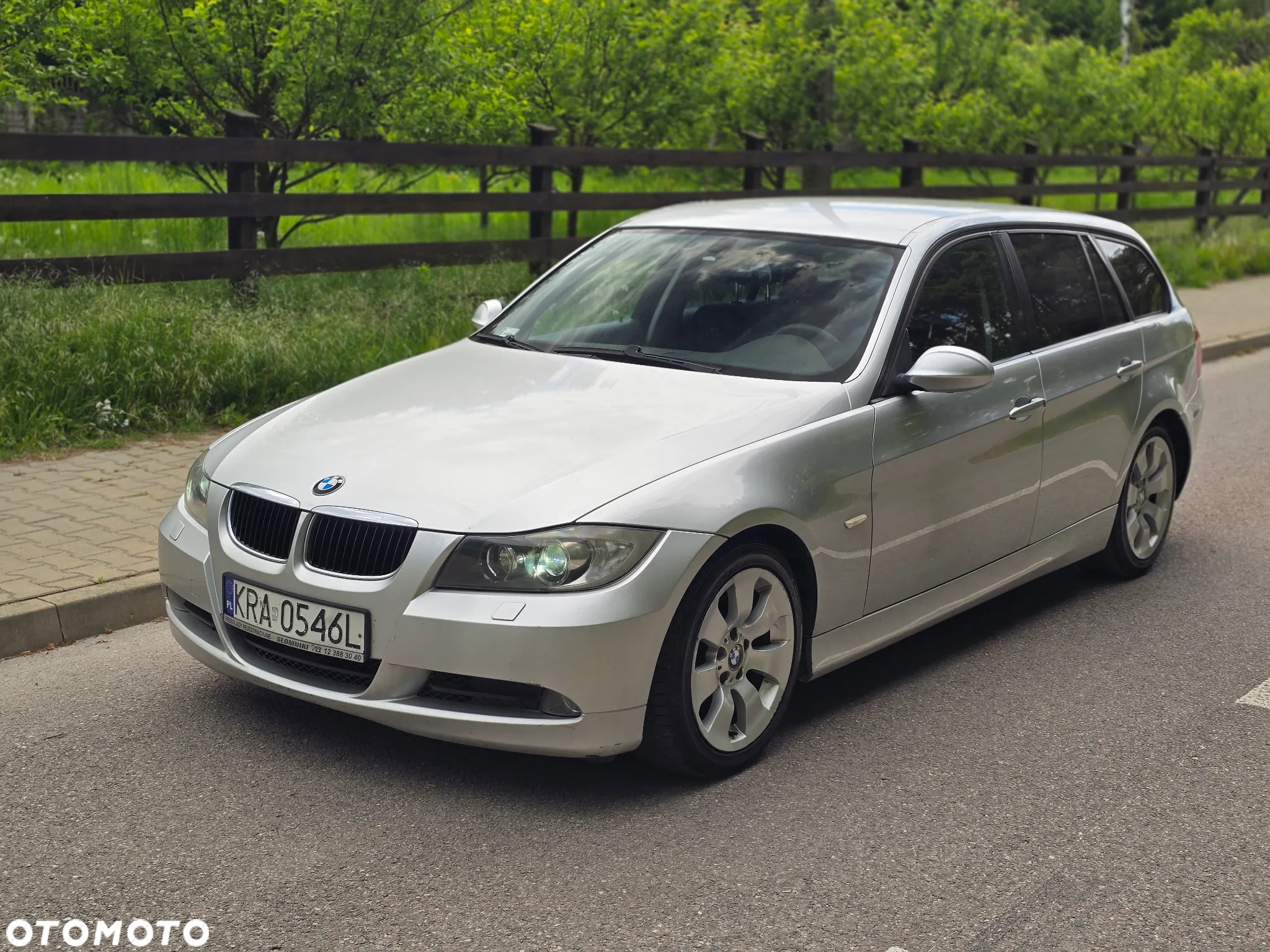 BMW Seria 3 320d Touring Efficient Dynamics Edition - 10