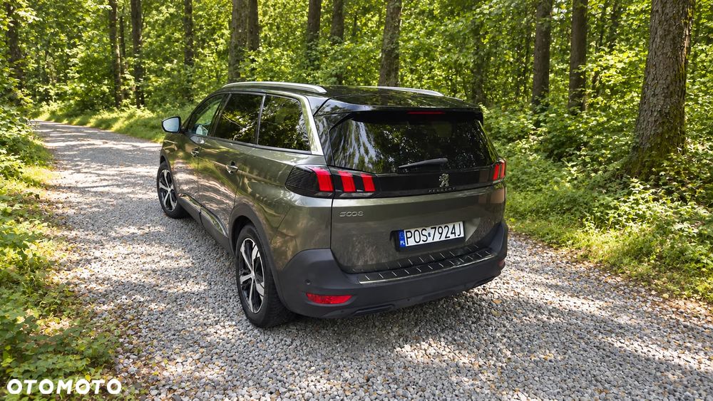 Peugeot 5008 1.2 PureTech Allure S&S EAT8 - 8