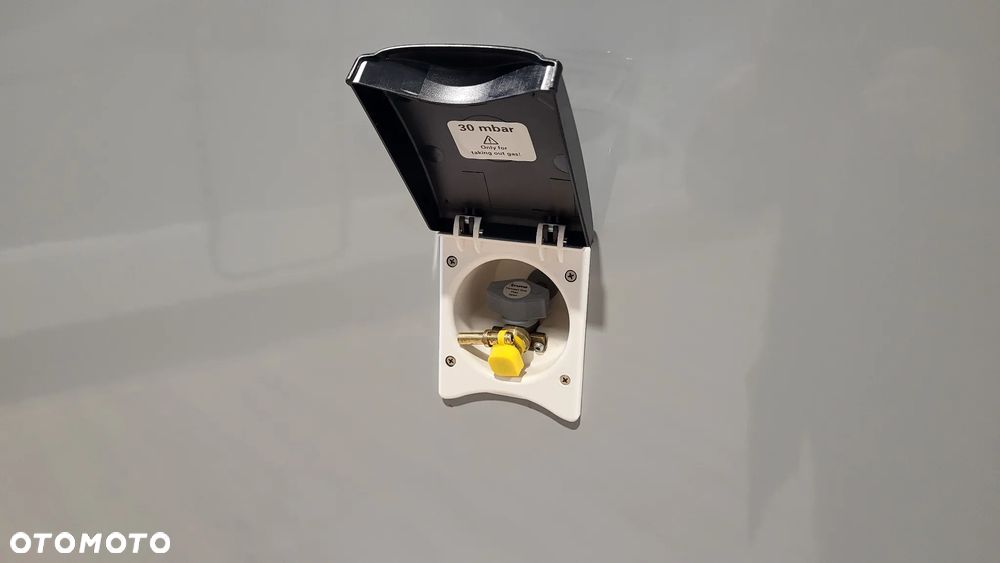 McLOUIS Nevis 879 - 5 osobowy - 39