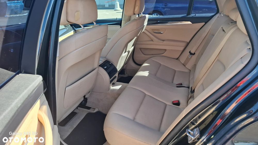 BMW Seria 5 520d - 15