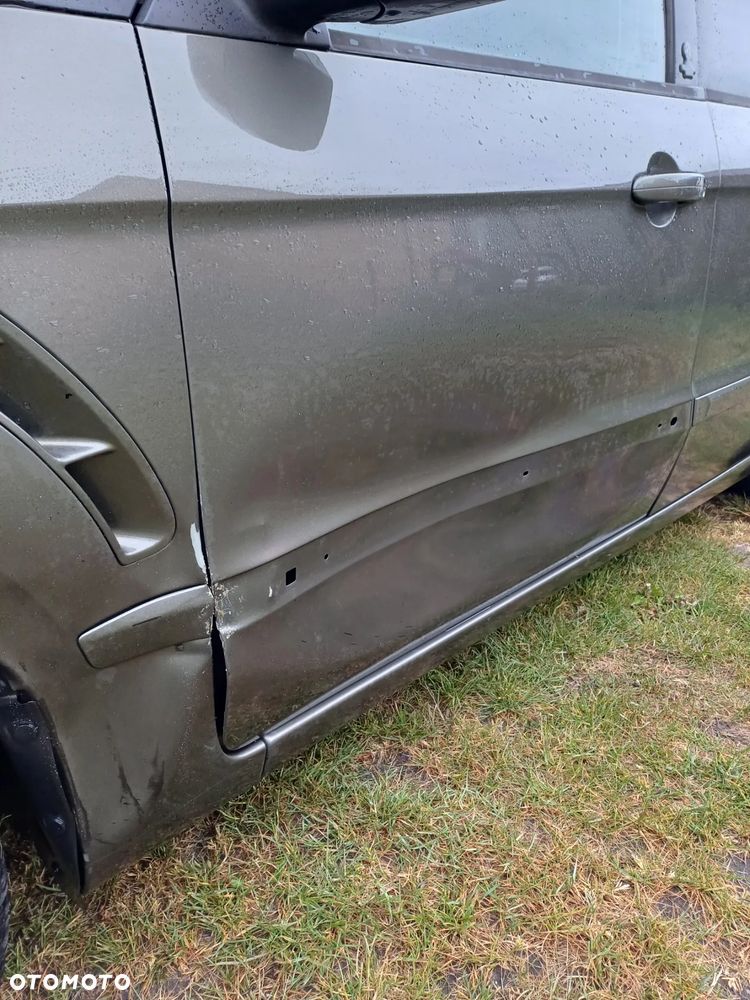 Ford S-Max 2.0 TDCi DPF Trend MPS6 - 14