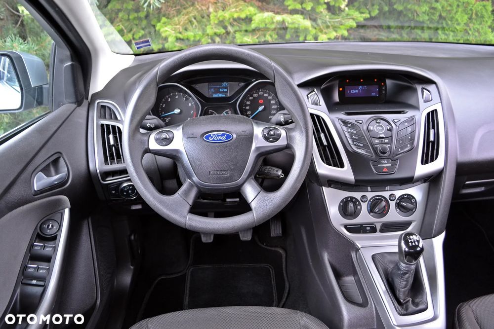 Ford Focus - 22