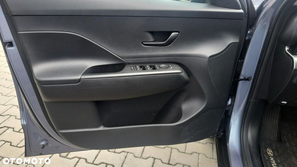 Hyundai Kona - 10