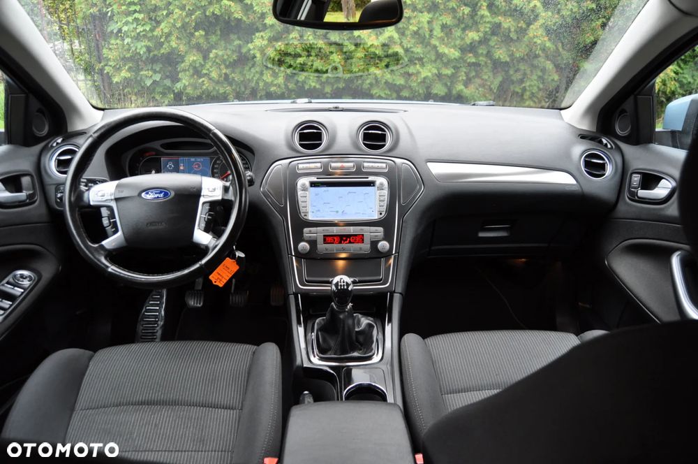 Ford Mondeo 2.0 Titanium - 12