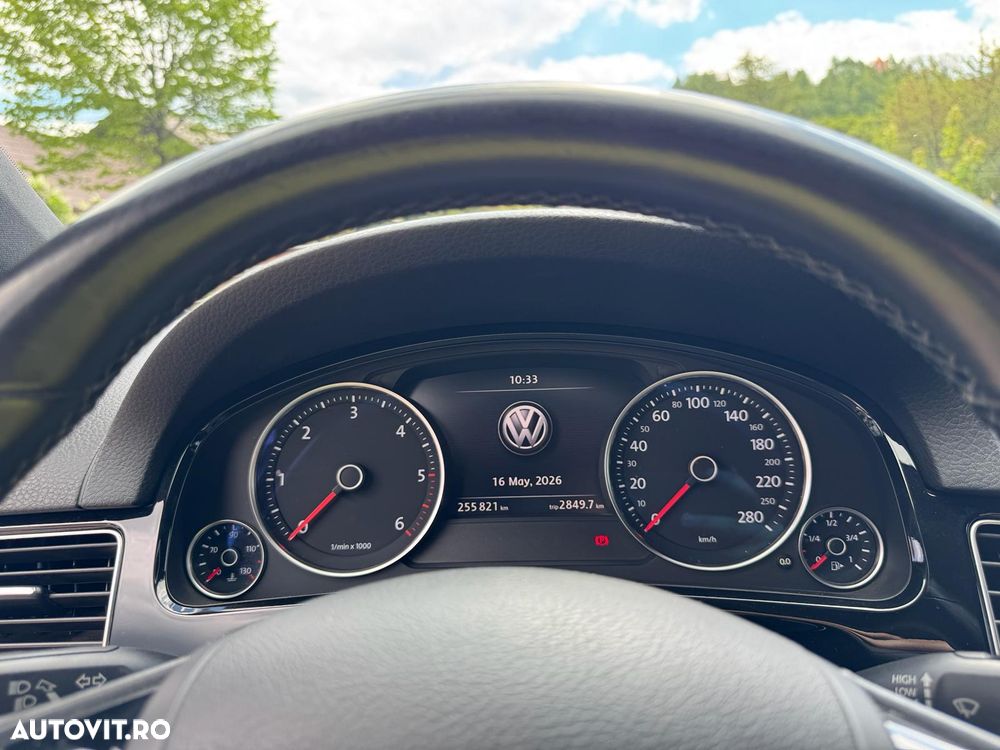 Volkswagen Touareg V6 TDI BMT Mountain Plus - 11