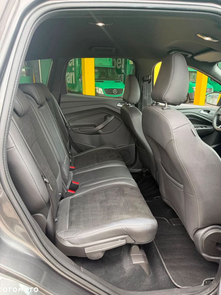 Ford Kuga 2.0 TDCi AWD ST-Line - 7