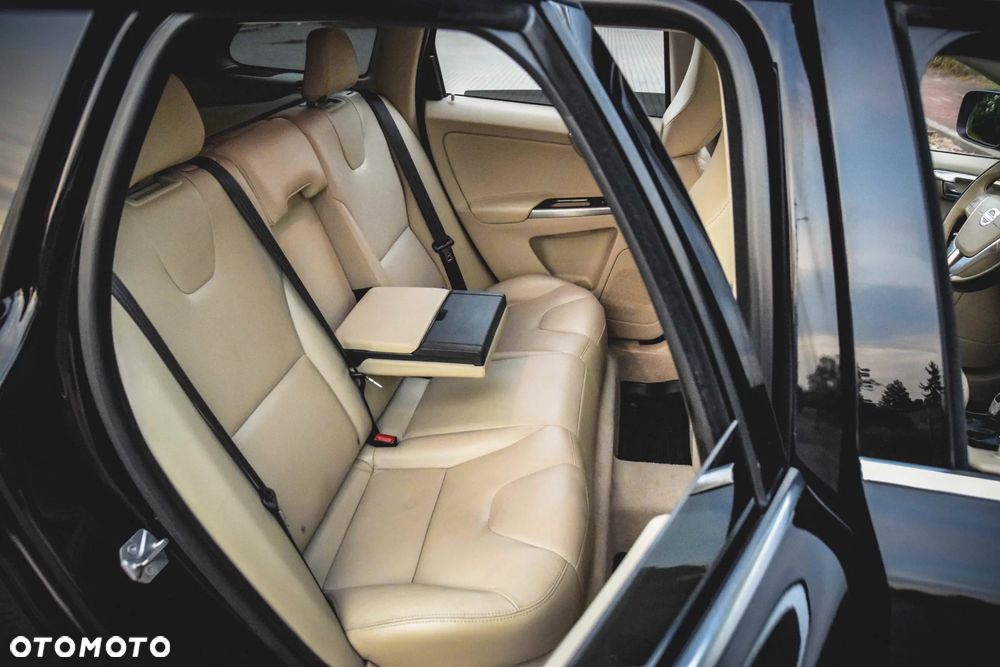 Volvo XC 60 D4 AWD Summum - 20