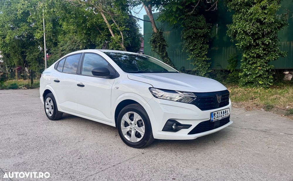 Dacia Logan TCe 90 Essential - 2