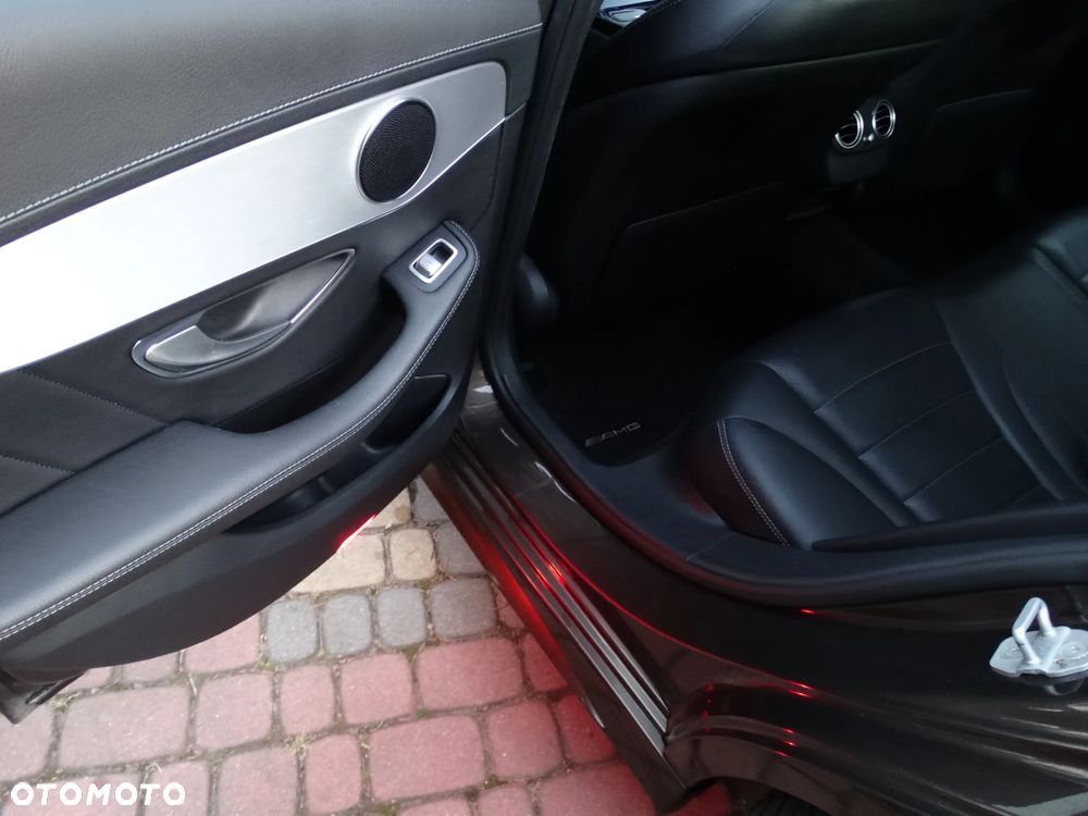 Mercedes-Benz Klasa C 180 7G-TRONIC - 15