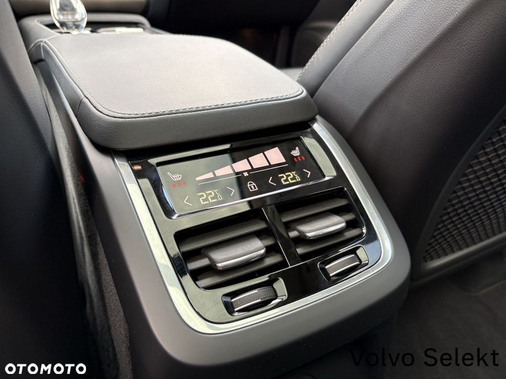Volvo XC 90 - 26