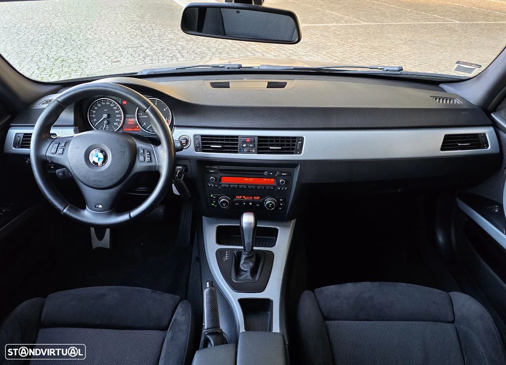 BMW 320 d Touring Auto - 6
