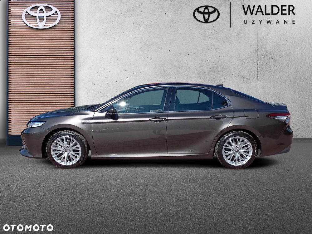 Toyota Camry 2.5 Hybrid Executive CVT - 6