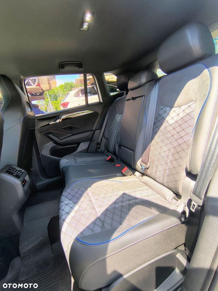 Volkswagen Tiguan 1.5 eTSI R-Line Plus DSG - 33