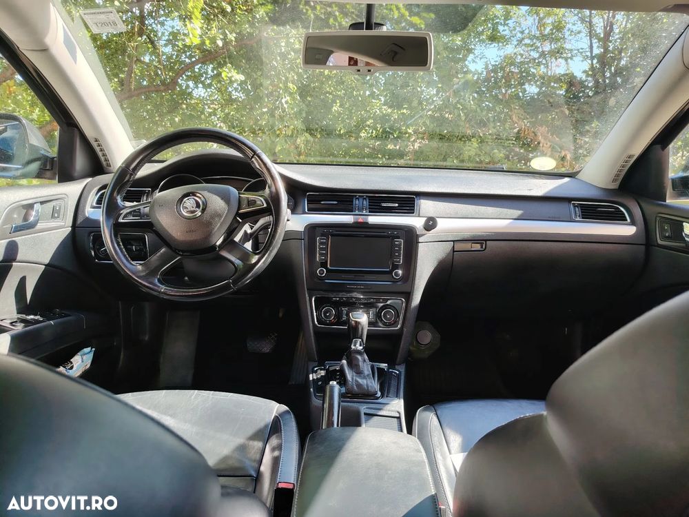 Skoda Superb 2.0 TDI Elegance - 17