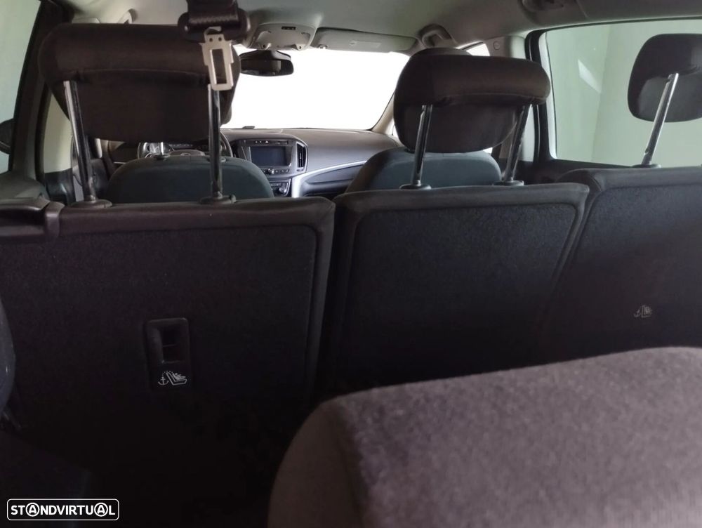 Opel Zafira - 20