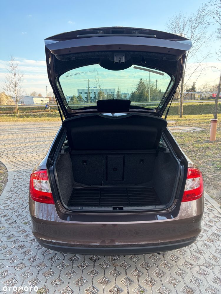 Skoda RAPID 1.2 TSI Ambition - 31