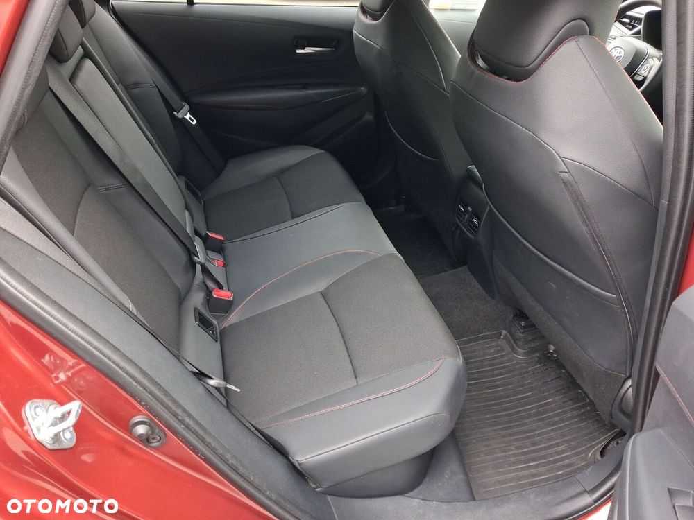 Toyota Corolla - 13