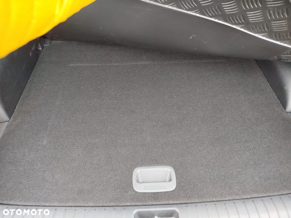 Kia Sportage 1.6 GDI Black Edition 2WD - 29