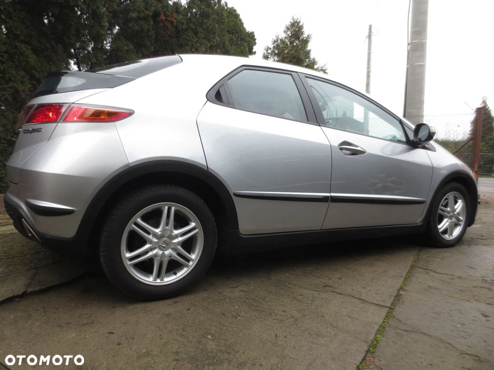 Honda Civic 1.8 Comfort - 19