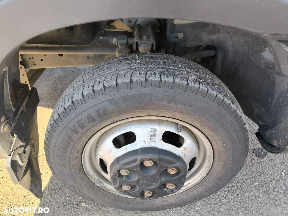 Iveco 35C15 cu prelata - 14