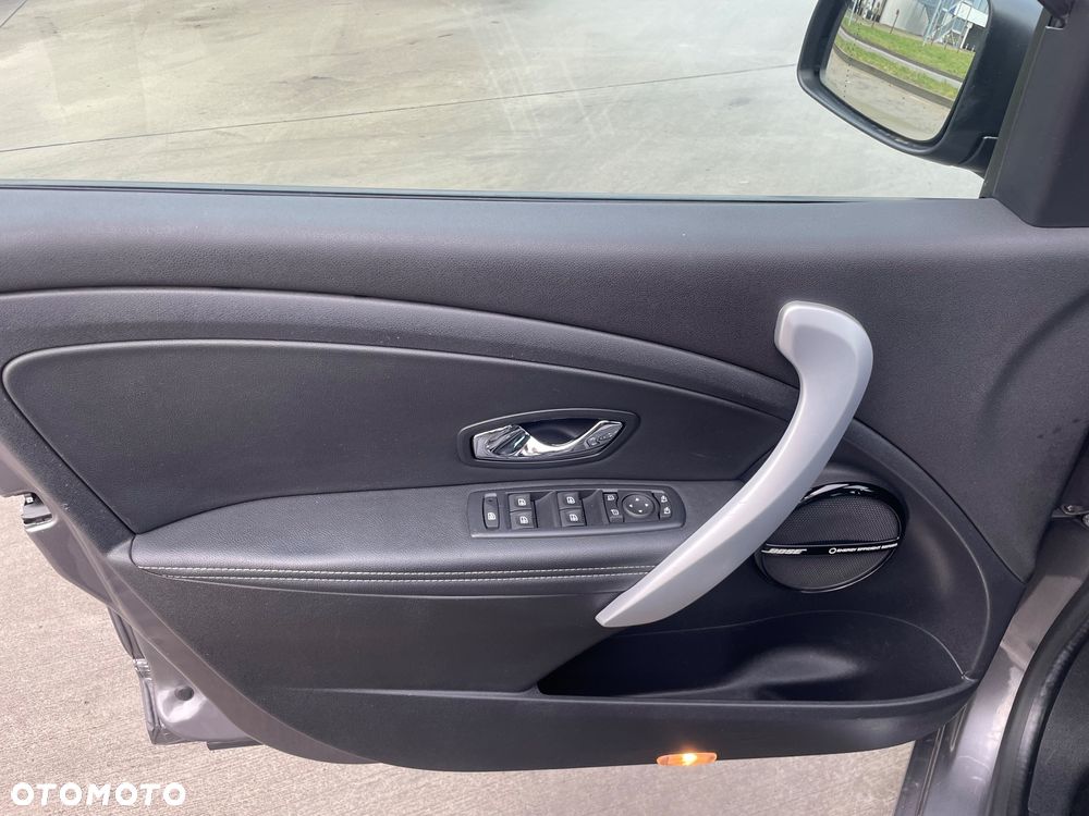Renault Megane dCi 130 FAP BOSE Edition - 10