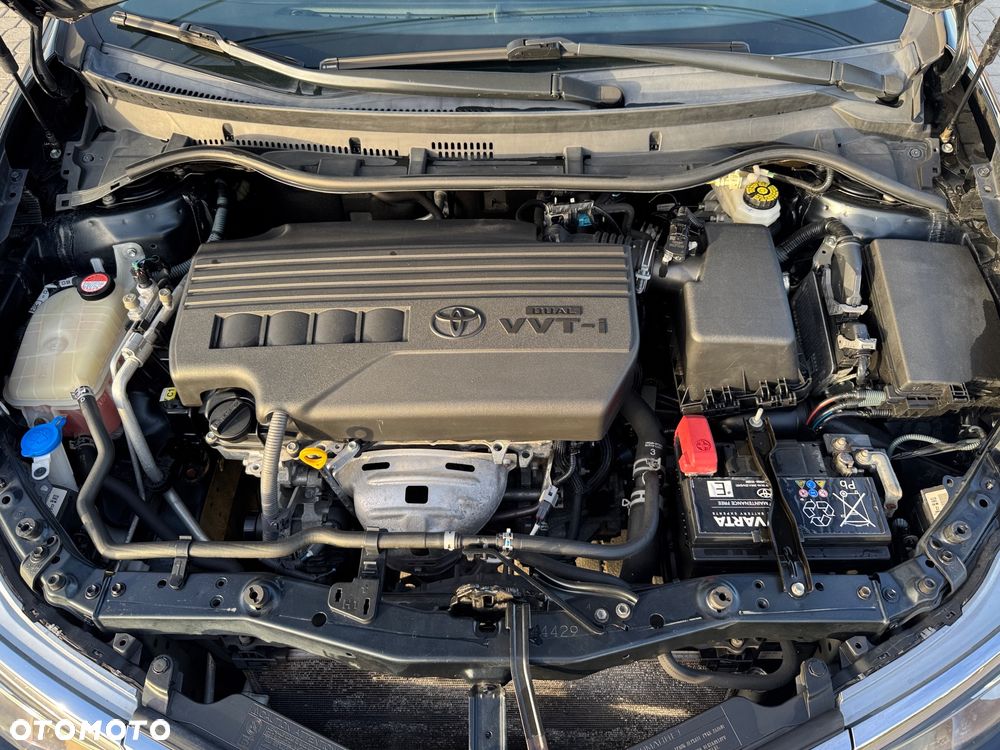 Toyota Auris 1.33 Dual-VVT-i Life - 12