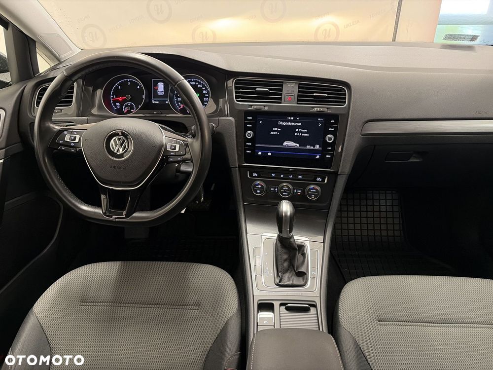 Volkswagen Golf - 3