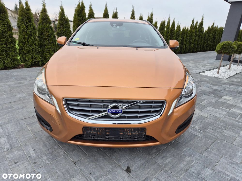 Volvo V60 DRIVe Momentum - 17