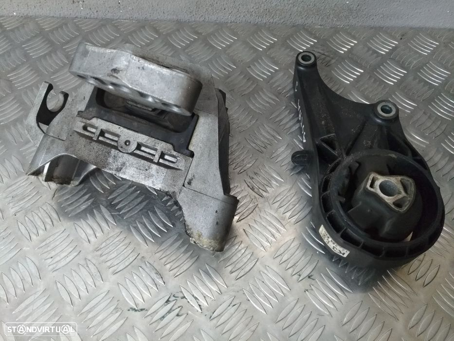 Apoio de Motor e Caixa Opel Astra J P10 1.3 Cdti 95cv 2009 a 2015 - 2