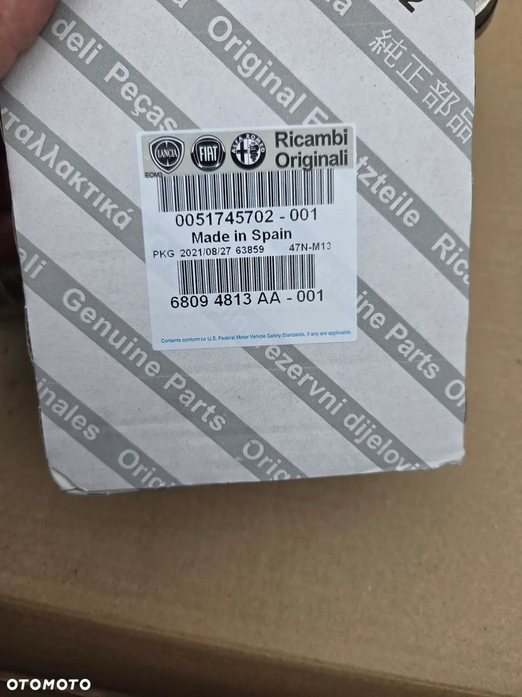 Zwrotnica prawa prawy przód Fiat Ducato III Citroën Jumper II Peugeot Boxer II 120871 C560 1673599480 6000630487 - 6