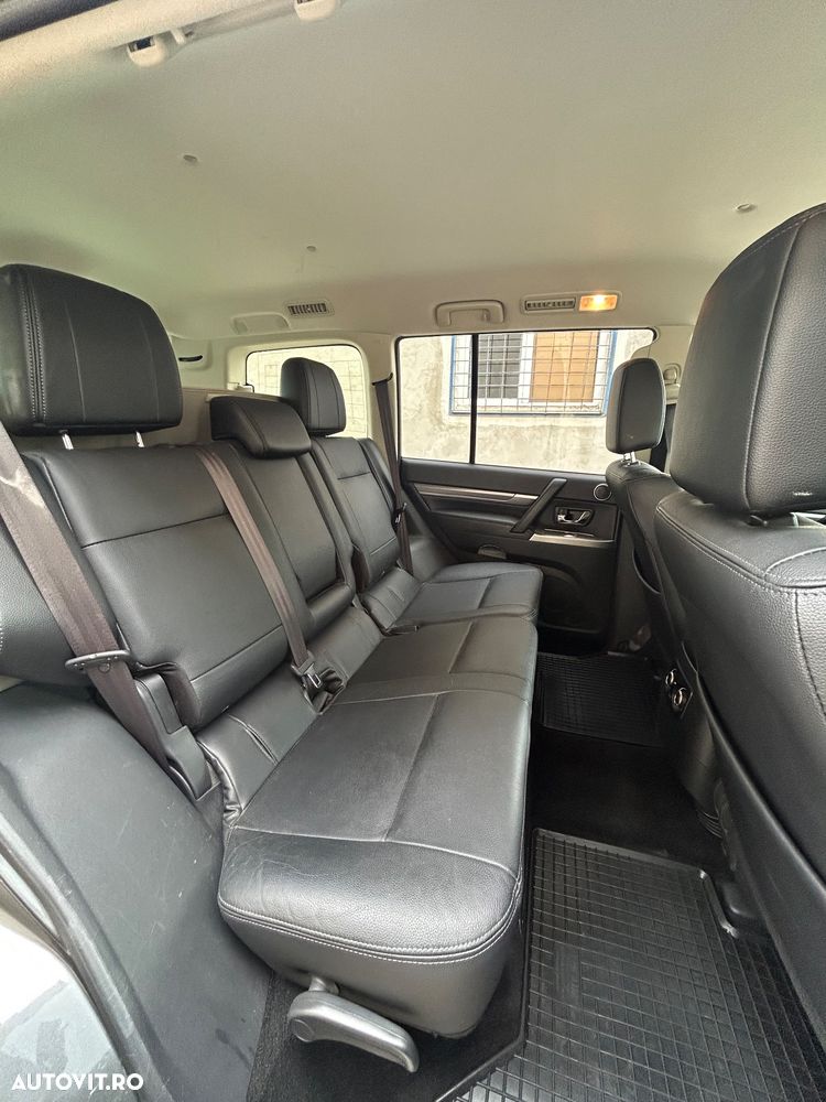 Mitsubishi Pajero 3.2 DI-D Instyle - 7