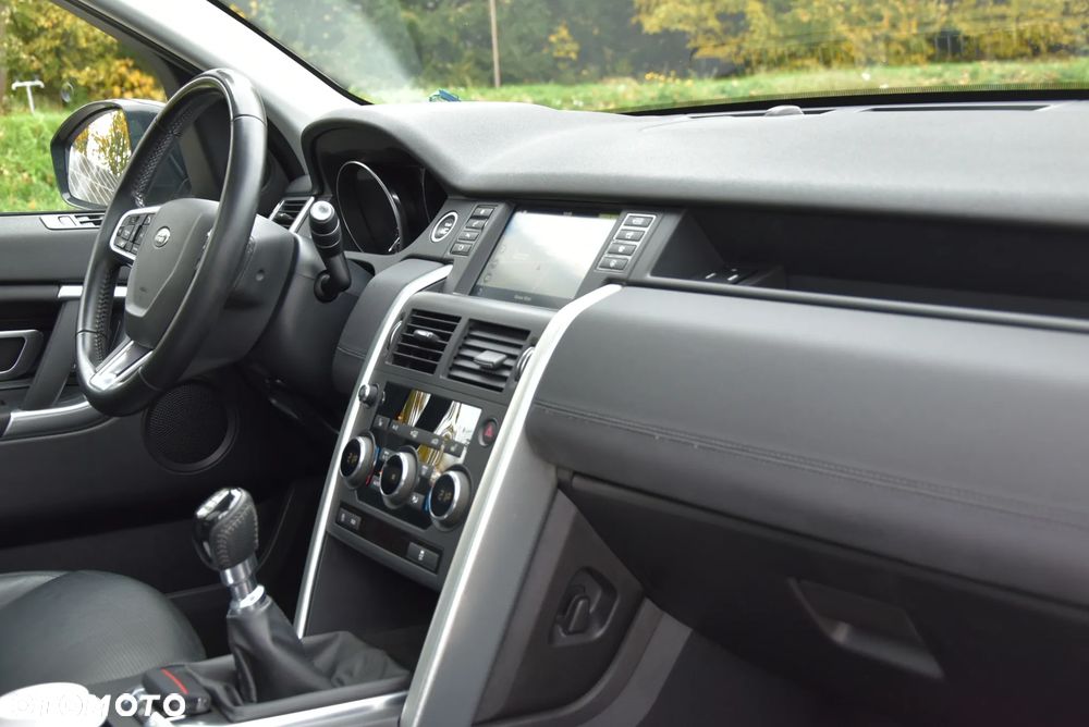 Land Rover Discovery Sport TD4 HSE - 14