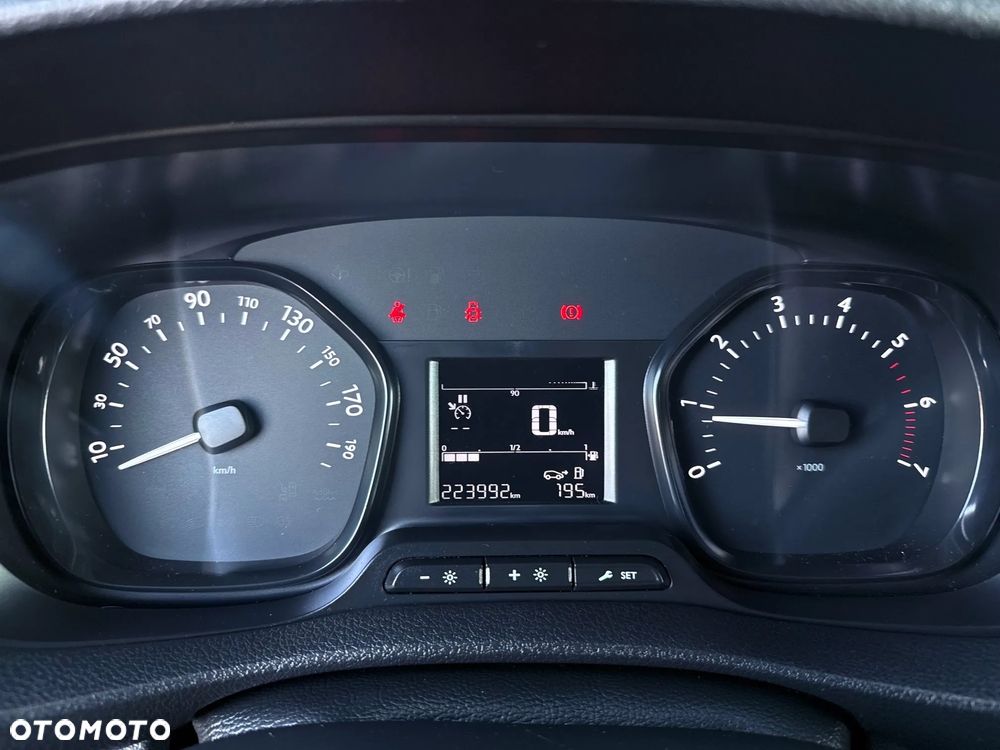Toyota Proace Long L2 Zabudowa Warsztatowa ,Brygadówka DOKA 6-miejsc Salon PL, Jeden Właściciel - 13
