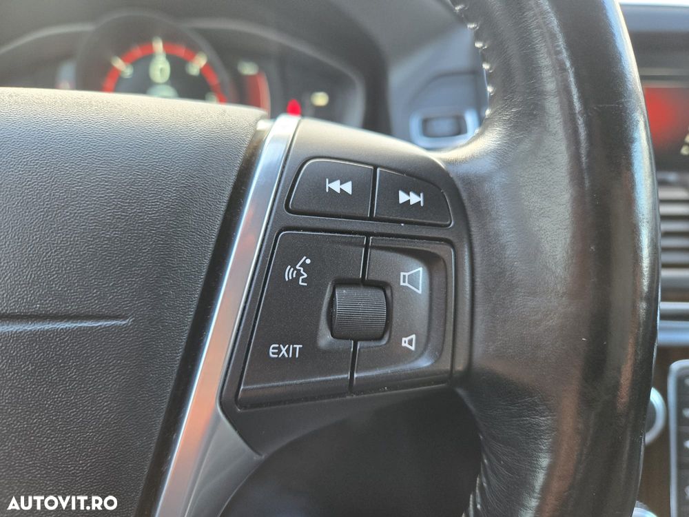 Volvo XC 60 D4 VEA Start-Stop R-Design - 14