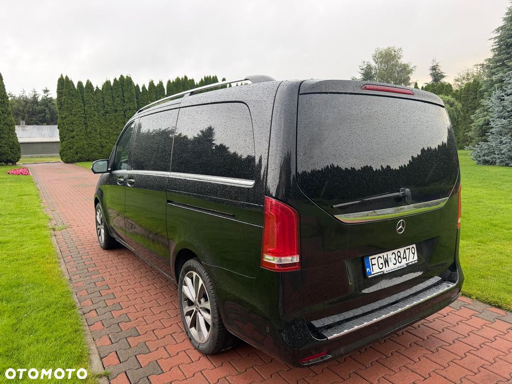 Mercedes-Benz Klasa V 250 d lang 4Matic 9G-TRONIC Exclusive - 29