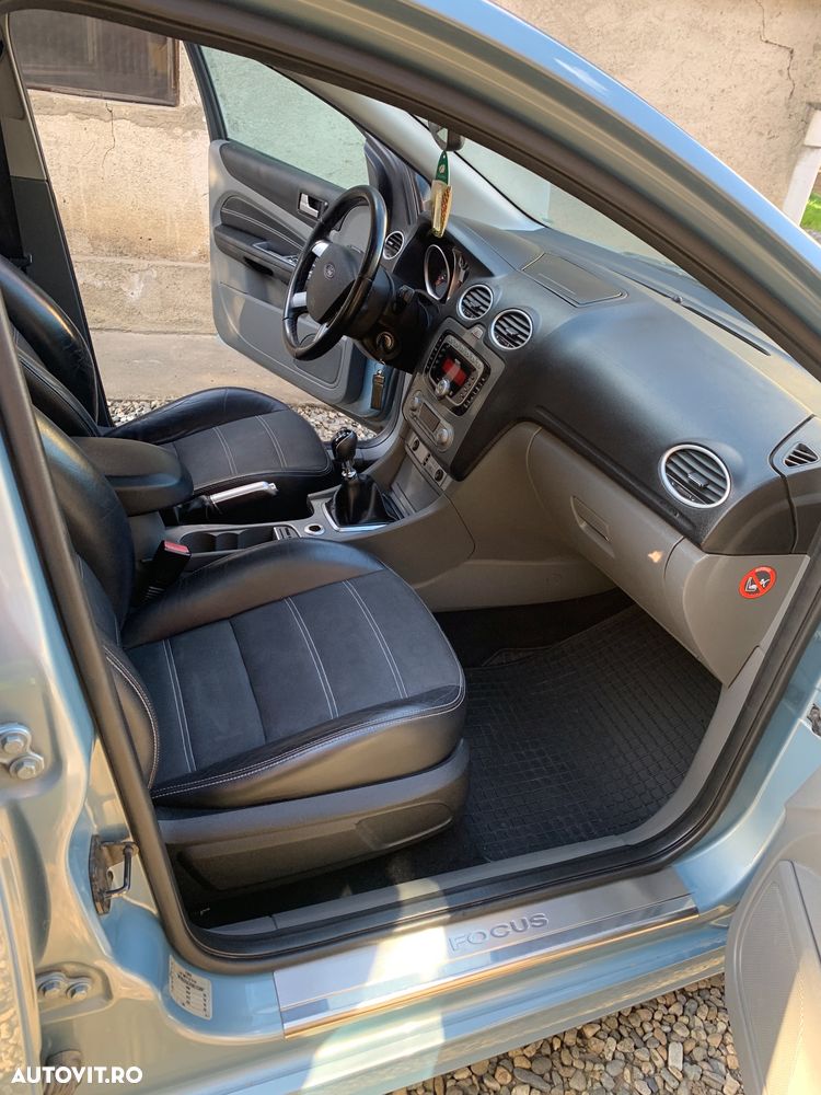 Ford Focus 2.0 TDCI 136 Titanium - 8