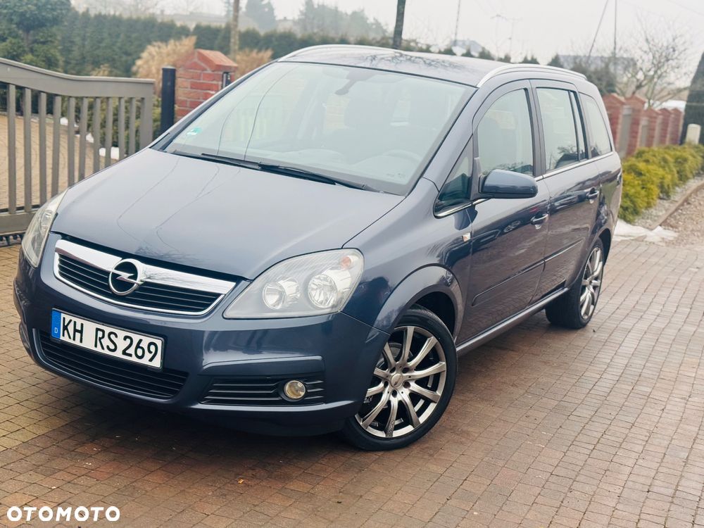 Opel Zafira 1.8 Edition Plus - 1