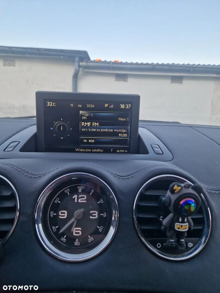 Peugeot RCZ - 8
