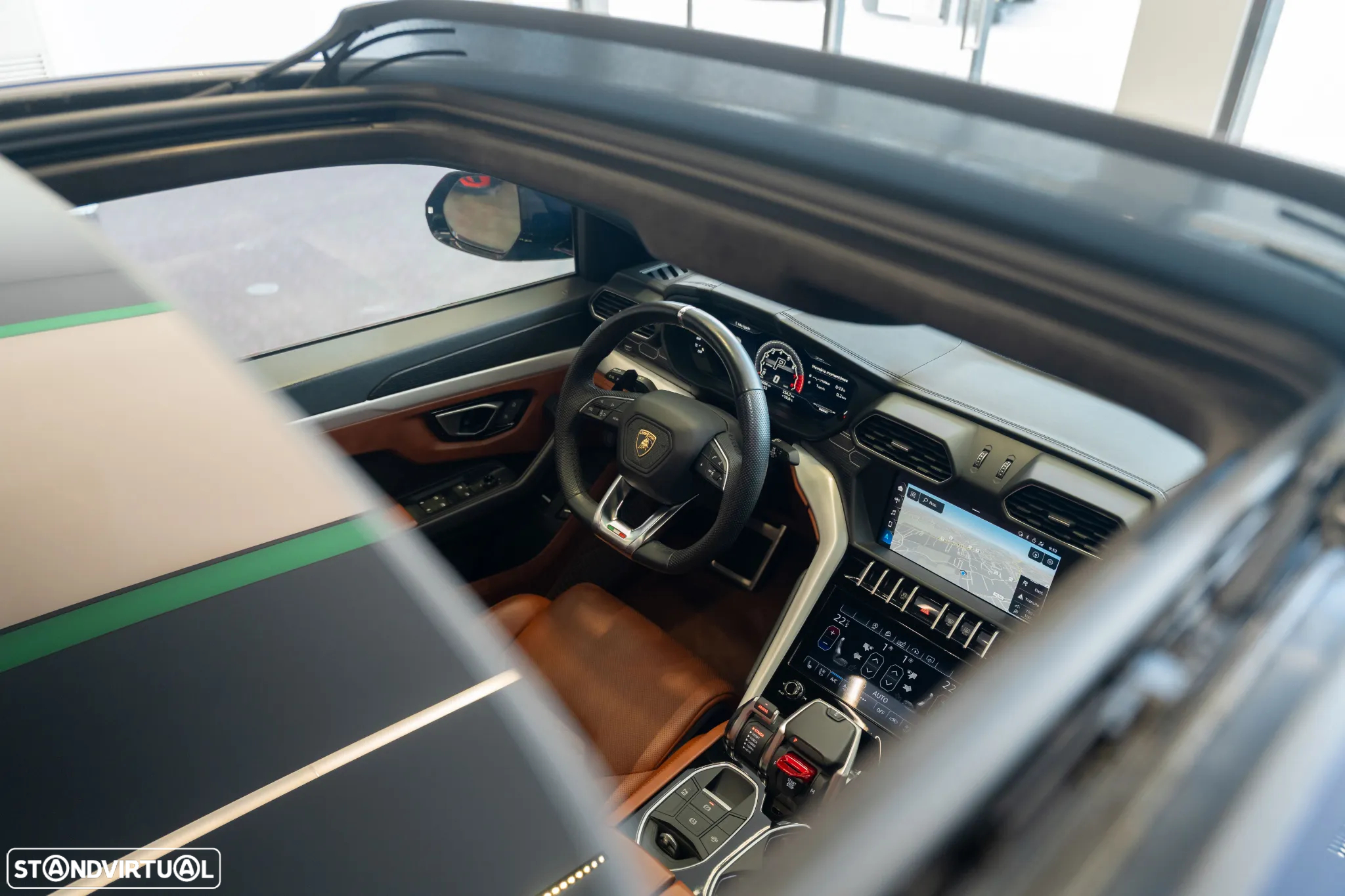 Lamborghini Urus 4.0 V8 - 12