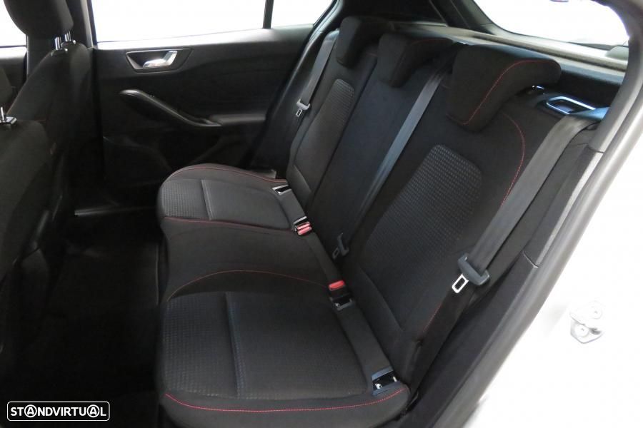 Ford Focus 1.0 EcoBoost MHEV ST-Line - 12