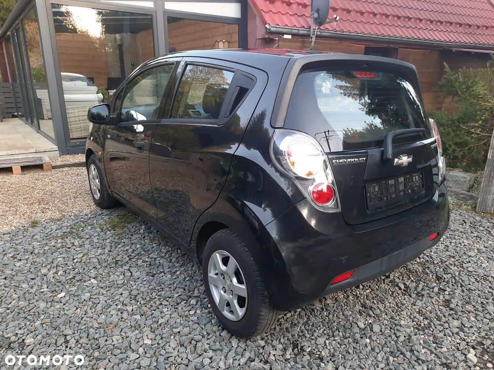 Chevrolet Spark 2011 photo 4