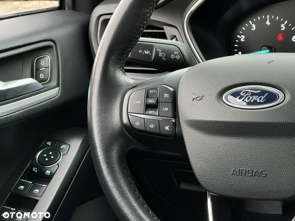 Ford Focus - 31