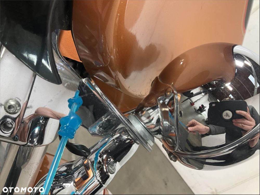 Harley-Davidson Touring Electra Glide - 30