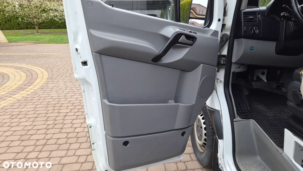 Mercedes-Benz Sprinter - 15