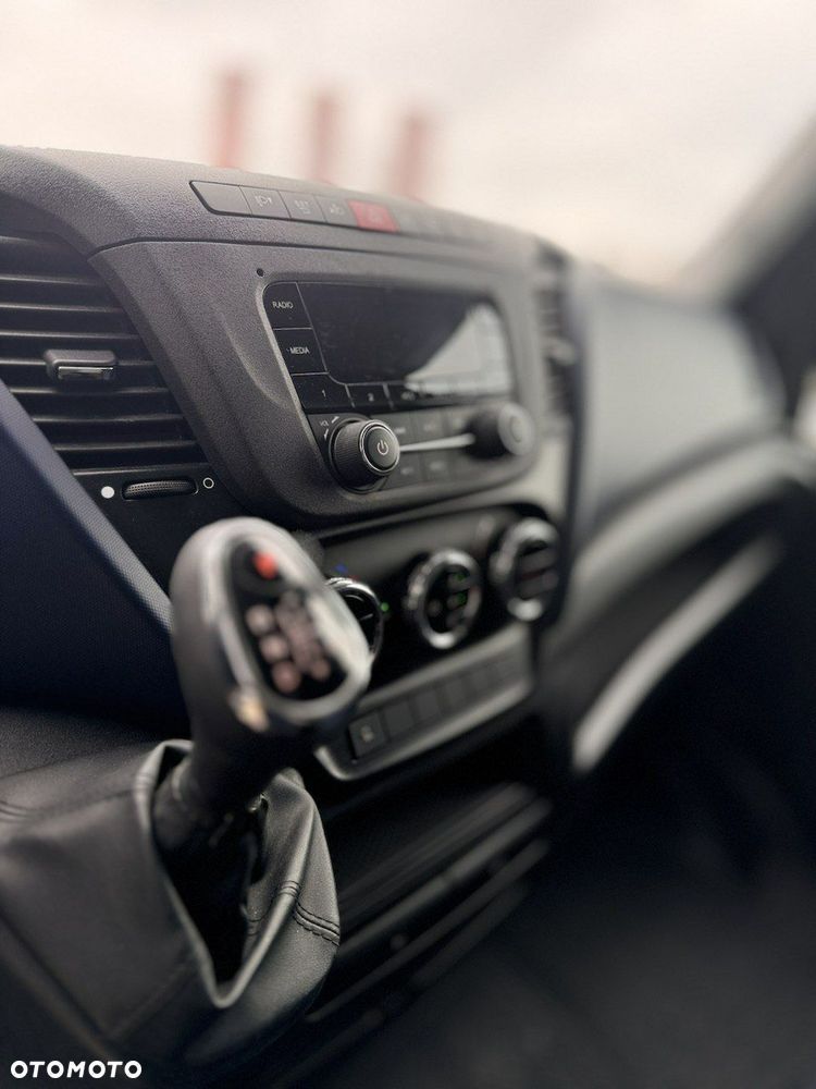 Iveco Daily 35S12 - 13