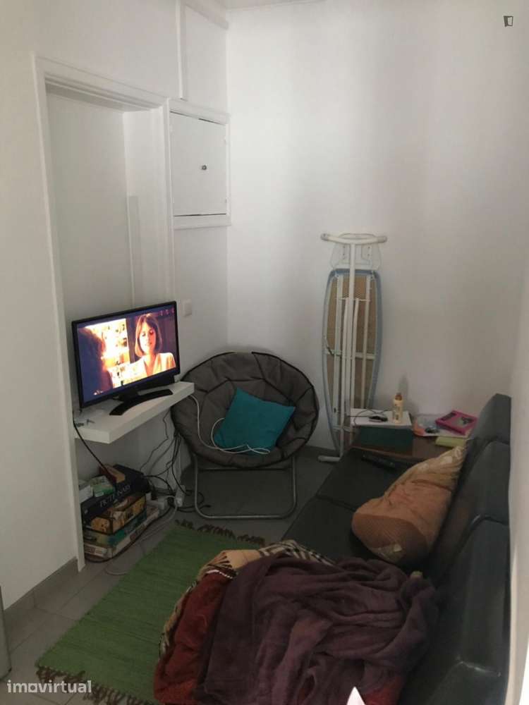 Quarto - localizado em  Coimbra - Grande imagem: 4/12