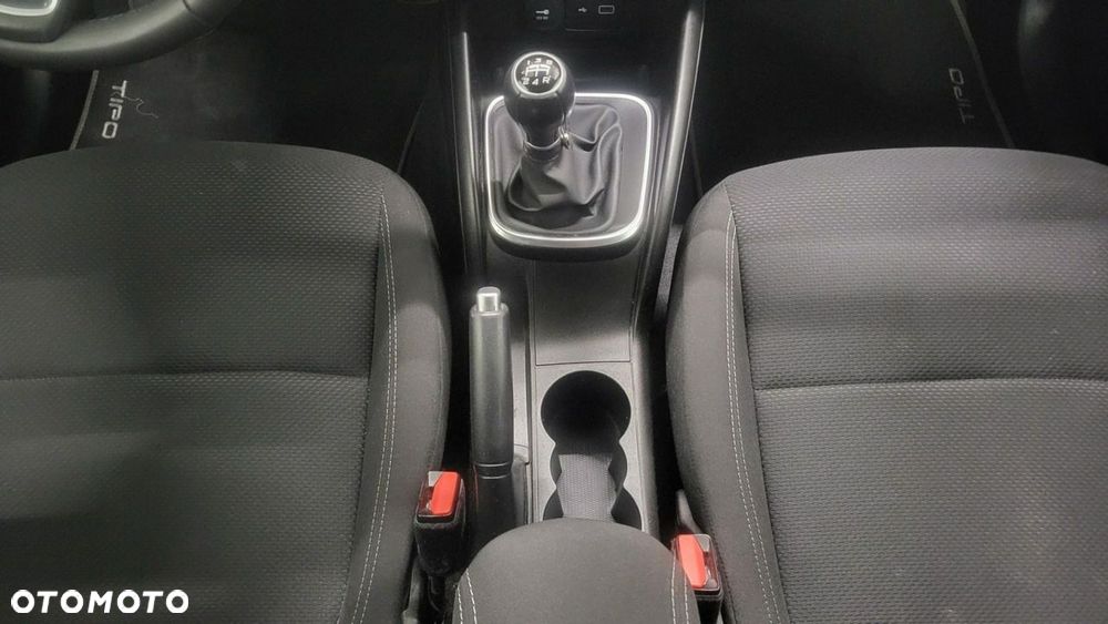 Fiat Tipo - 18