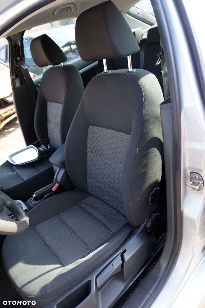 SKODA OCTAVIA II LIFT 5D HB 2010 9156 1.8 FSI CDAA 160KM MDP SREBRNY na części - 10