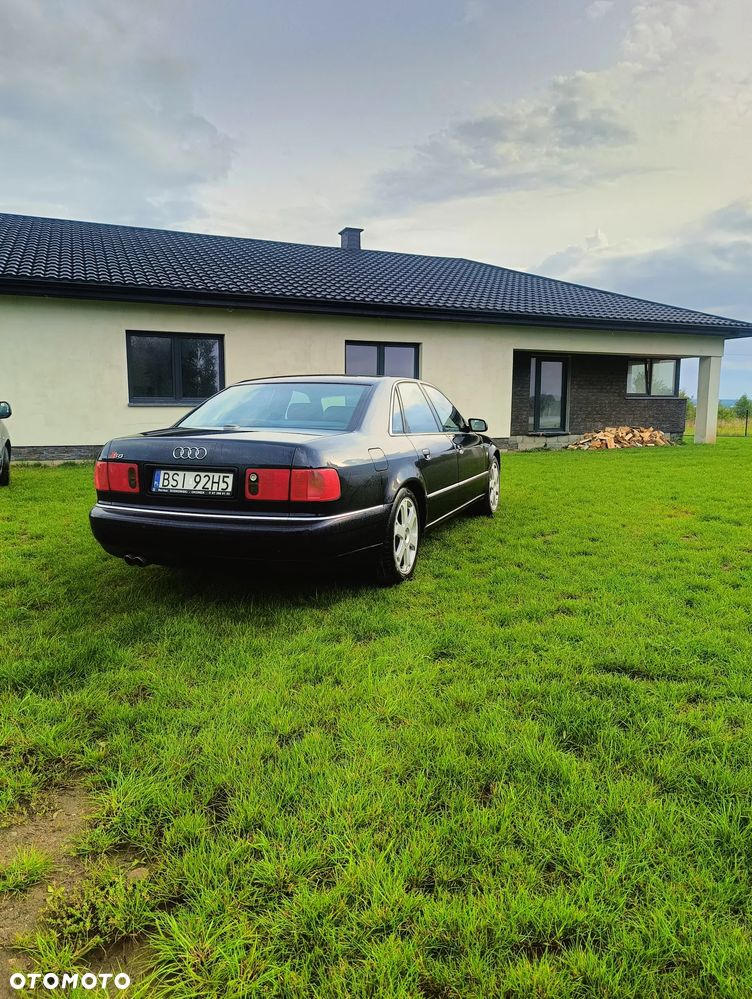 Audi S8 - 6