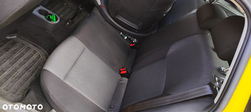 Skoda RAPID Spaceback 1.2 TSI Active - 8